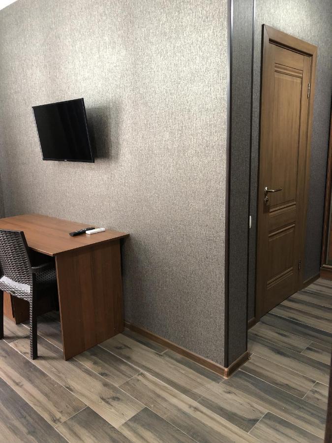 Hotel Гостевой Дом Siella Suchumi Zewnętrze zdjęcie