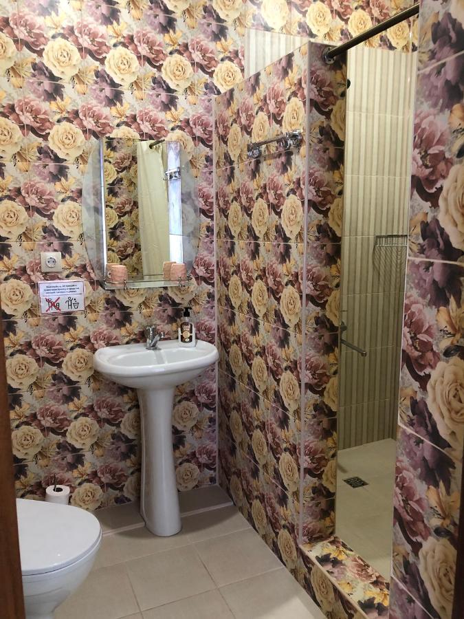 Hotel Гостевой Дом Siella Suchumi Zewnętrze zdjęcie