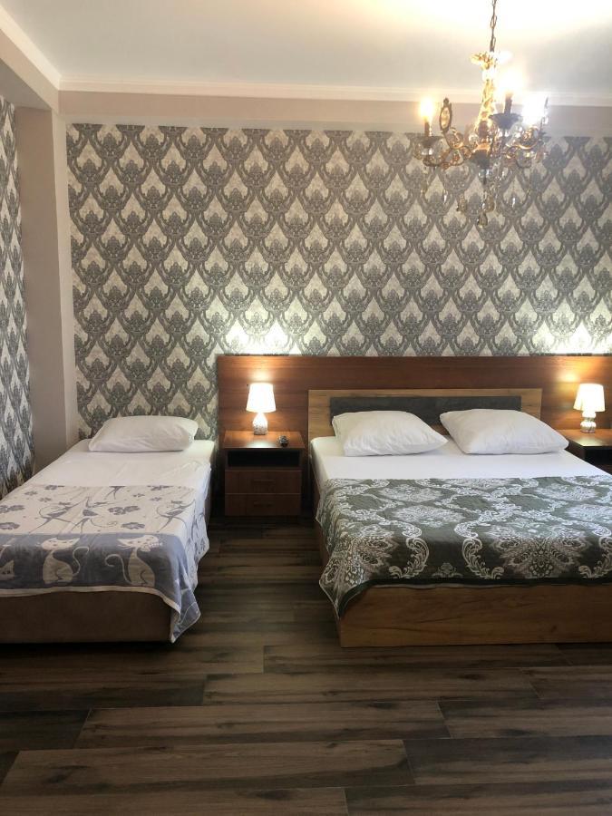 Hotel Гостевой Дом Siella Suchumi Zewnętrze zdjęcie